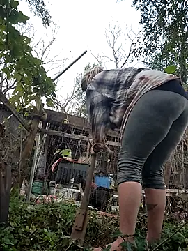 Horny hippie online show from November 15, 10:00 pm