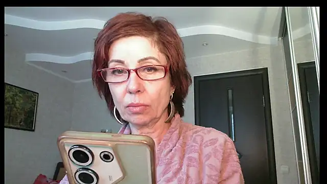 Kelly Flurr online show from January 8, 12:20 pm