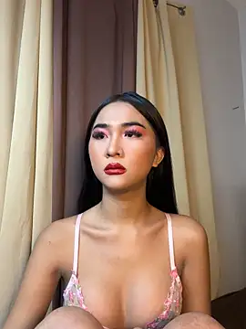 Diannellove online show from June 11, 8:11 am