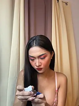 Diannellove online show from June 9, 5:34 pm