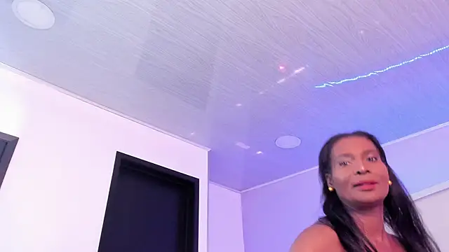 salome moon  online show from December 22, 11:57 am