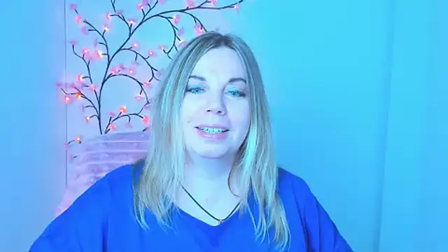 Amanda Swannn online show from April 15, 6:14 am