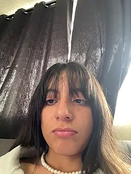 Mia fiire online show from February 23, 7:13 pm