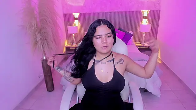 Allyson brown  online show from December 16, 7:53 pm