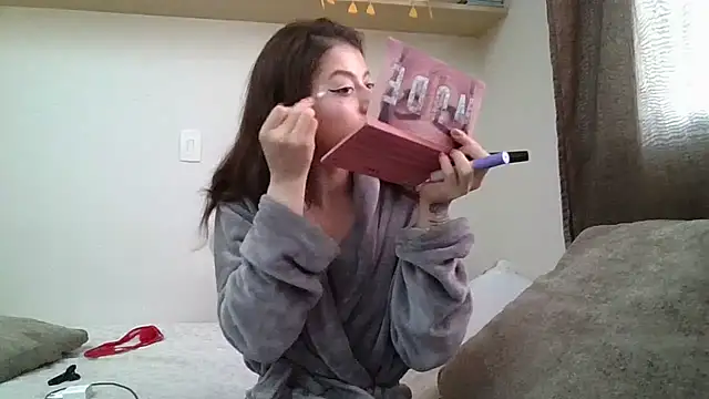 GabriellaManhas online show from July 14, 3:49 pm