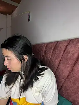 Honey sexy30 online show from August 4, 2:23 pm