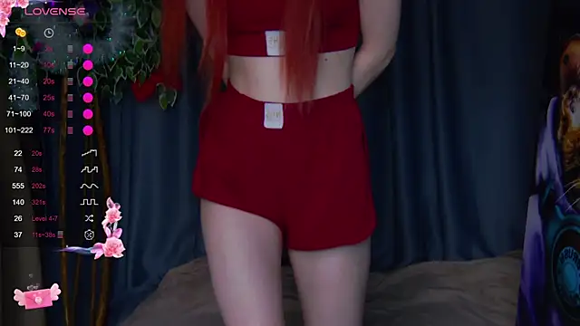 Emily Kente online show from January 9, 1:32 am