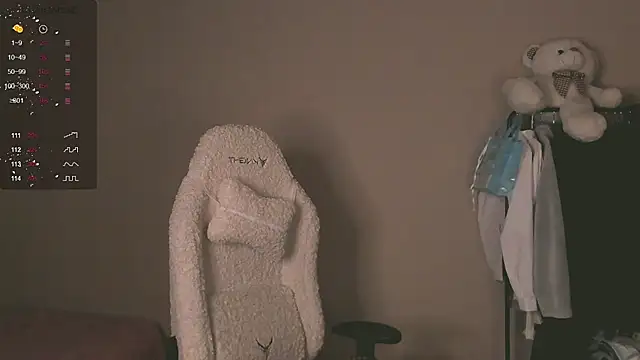 MePretty online show from December 1, 2:09 pm