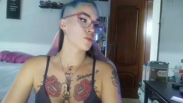 blackrose1997 online show from July 29, 9:20 am