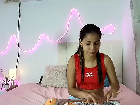 Mariana edenroom online show from December 5, 3:02 pm