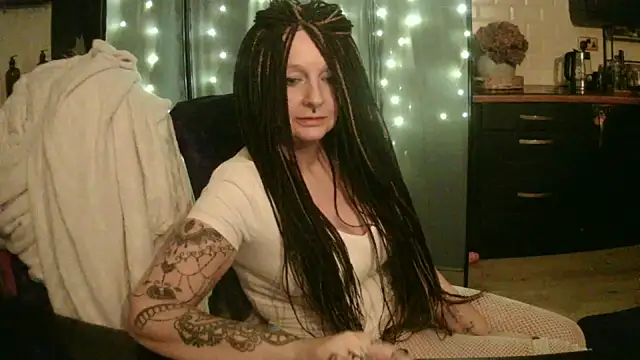 pixxiexo online show from February 1, 11:03 pm