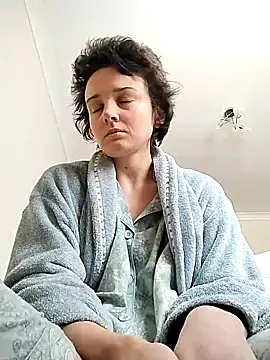 Amy01112 online show from May 17, 11:53 am