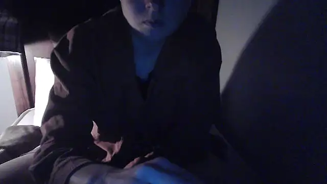 Amy01112 online show from December 17, 1:11 am