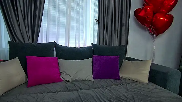 Kitty Asstronaut online show from February 22, 6:47 am