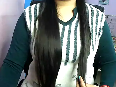 naughty-prachi online show from December 17, 9:02 am