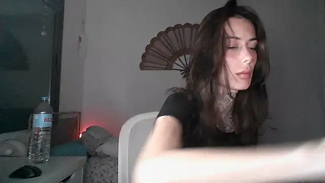 forloveofitmia online show from December 1, 9:06 pm