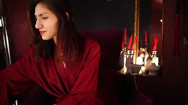 Roxa Lana online show from January 17, 9:00 pm