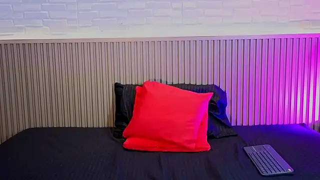 EmyVega online show from February 27, 11:26 pm