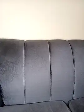 Double Wett online show from December 5, 7:59 pm