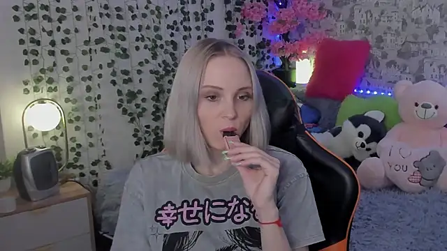 Gina Gina love online show from June 18, 4:03 am