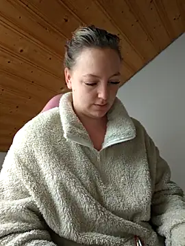 Milas Dreams OF online show from December 15, 8:41 am