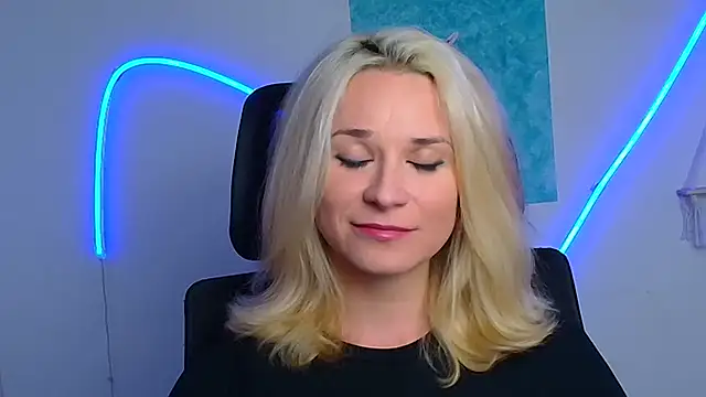 Melodie Aster online show from April 30, 11:37 am