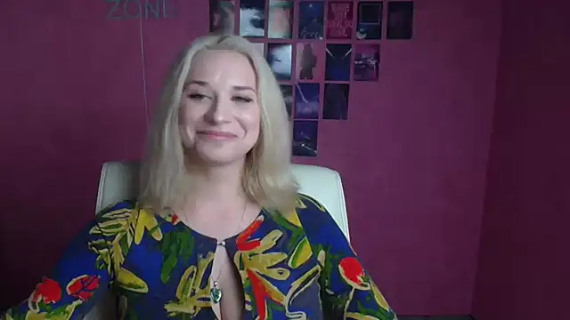 Melodie Aster online show from April 10, 6:30 am