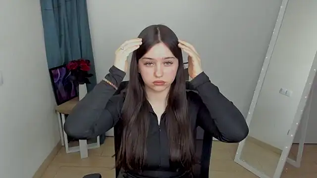 Lilu May online show from May 11, 12:51 pm