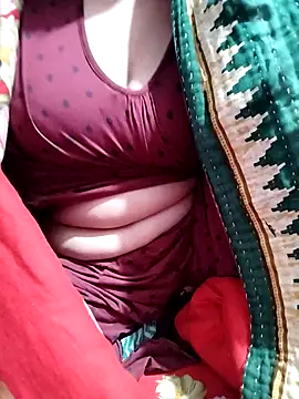 hottyrose69 online show from January 8, 2:26 am