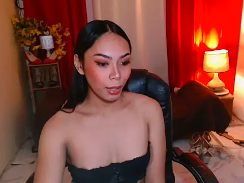 kylieEmparado online show from May 16, 9:45 am
