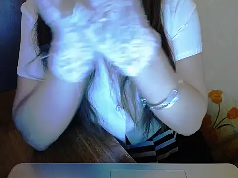 maian love online show from June 13, 7:33 pm