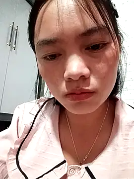 Maimey2x online show from December 3, 3:58 pm