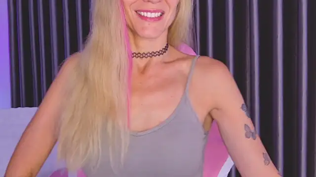 betty xoxoo online show from June 28, 1:28 pm