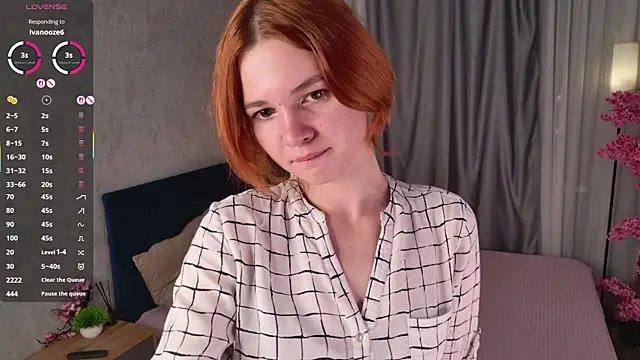 little poetryyy online show from April 1, 9:56 pm