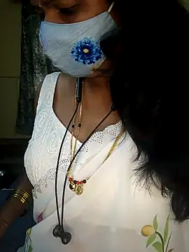 Preeti345 online show from February 3, 7:13 am