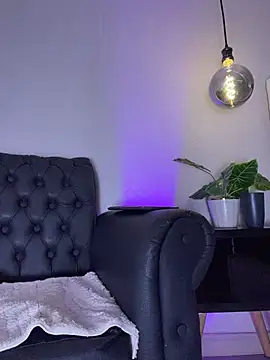 Sophie-velvet online show from July 18, 8:00 pm