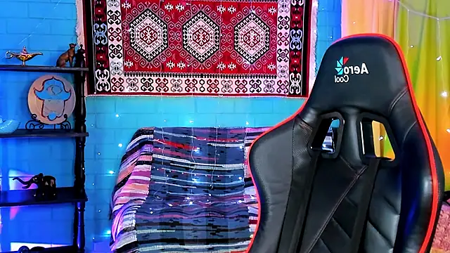 KimPorins online show from March 30, 12:27 pm