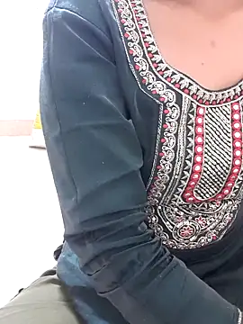 Riya rani8 online show from April 12, 4:54 pm