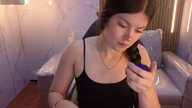 Sara valderrama  online show from December 16, 11:27 am