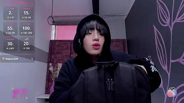 Kiara Fox   online show from March 26, 9:27 pm