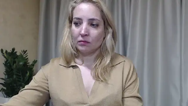 sweetpussy online show from May 2, 9:18 pm