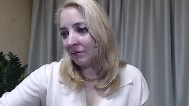 sweetpussy online show from May 15, 6:43 pm