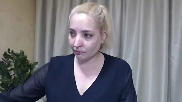 sweetpussy online show from June 4, 4:11 pm