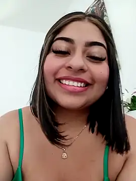 MariaPaula22  online show from December 13, 8:59 pm