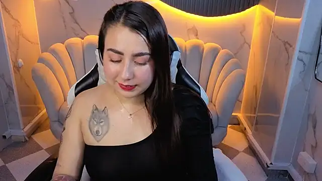 Kattia mystic b online show from December 13, 7:53 pm