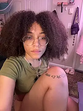 ollythegreat online show from December 17, 2:27 am