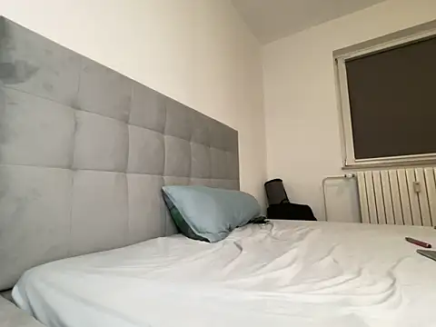 Carlycrush  online show from March 29, 7:35 pm