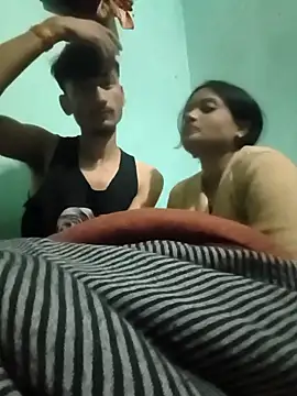 couplegk71 online show from January 16, 4:30 am