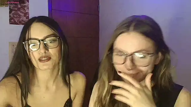 misstresandbonnie online show from March 2, 2:55 am