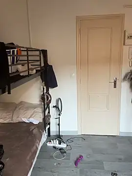 Vikml166 online show from March 18, 7:35 am